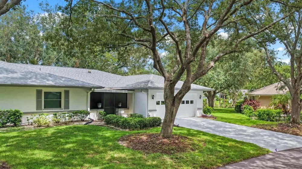 1613 LAUGHTON PLACE Sun City Center, FL 33573