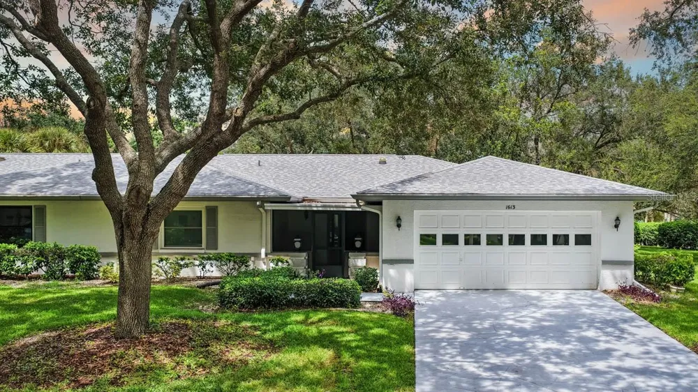 1613 LAUGHTON PLACE Sun City Center, FL 33573