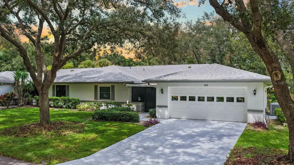 1613 LAUGHTON PLACE Sun City Center, FL 33573