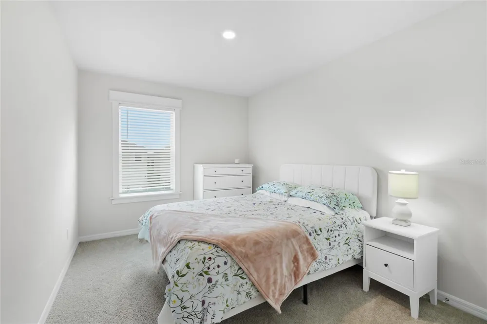 3391 HILLTOP CIRCLE Bradenton, FL 34211