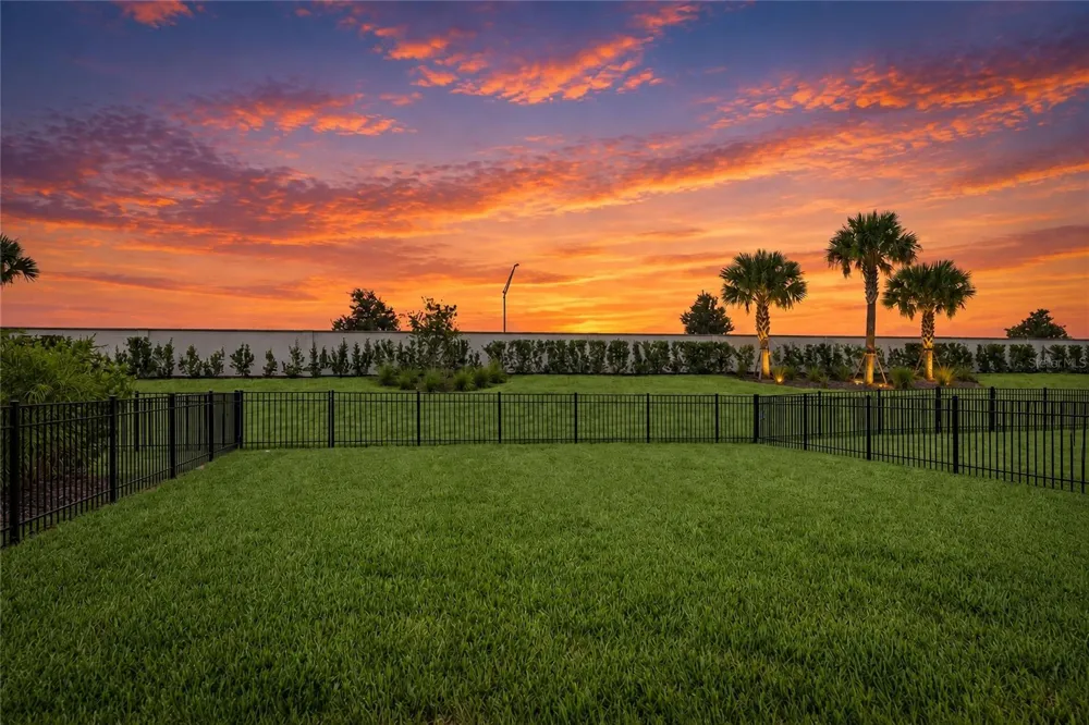 3391 HILLTOP CIRCLE Bradenton, FL 34211