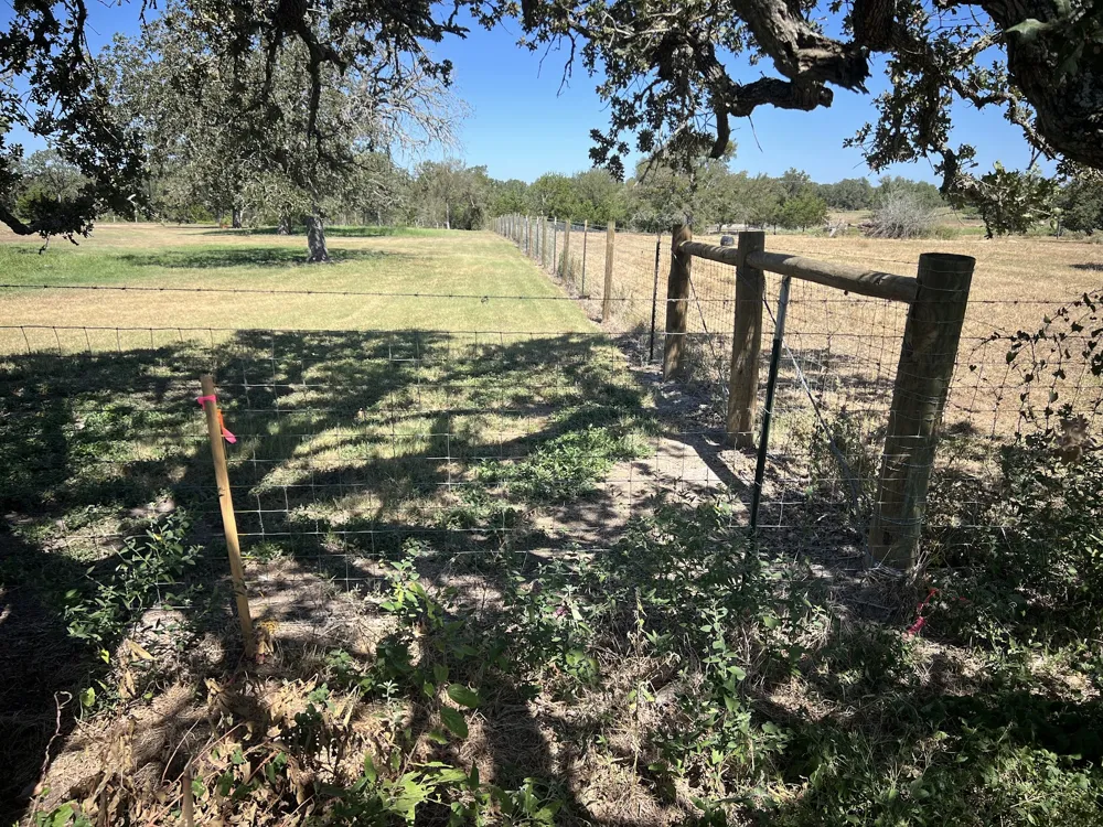 7188 Goehring Road Ledbetter, TX 78946