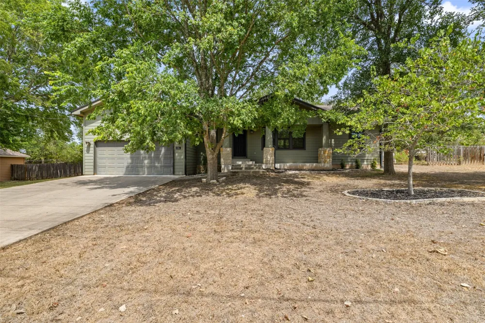 116 Laumaia Lane Bastrop, TX 78602