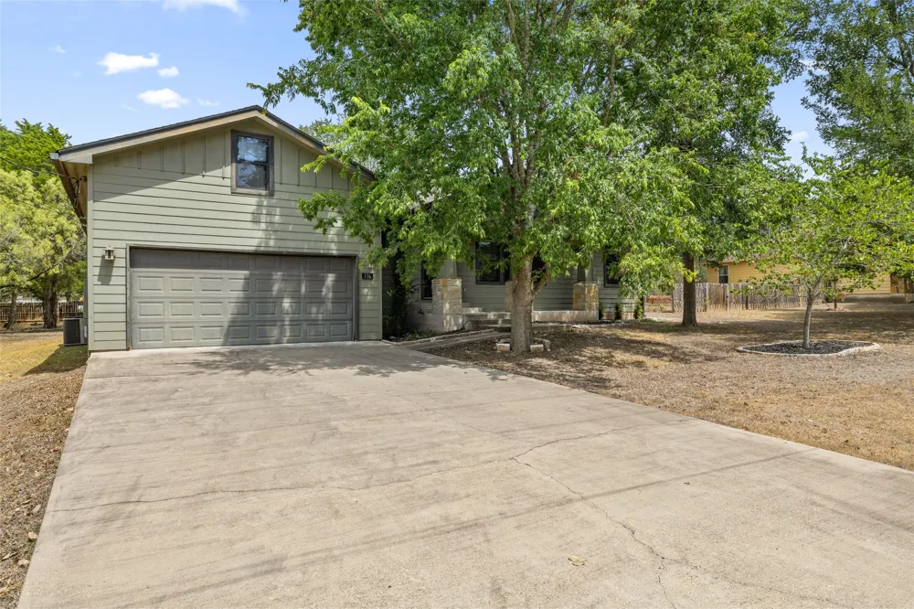 116 Laumaia Lane Bastrop, TX 78602