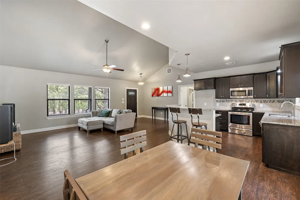 116 Laumaia Lane Bastrop, TX 78602