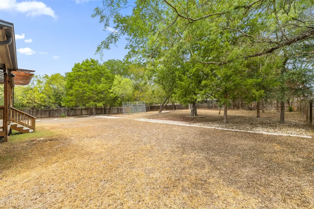116 Laumaia Lane Bastrop, TX 78602