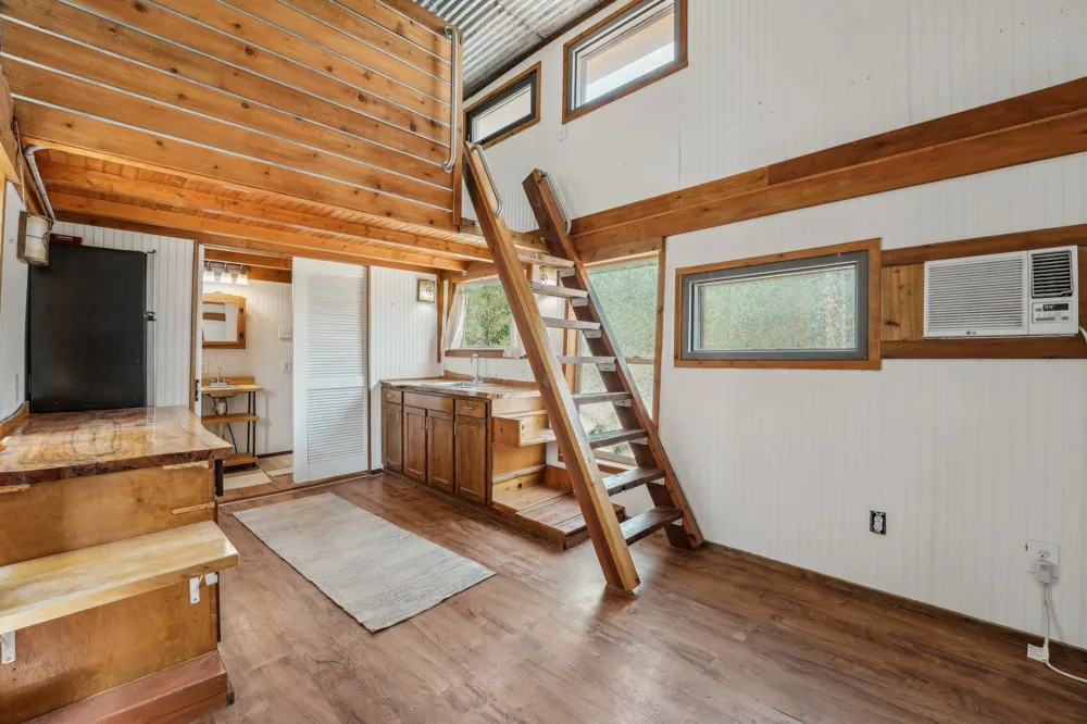 15211 Fitzhugh Road #C - Tiny House Austin, TX 78736