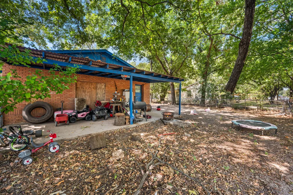 9106 Capitol Drive Austin, TX 78753