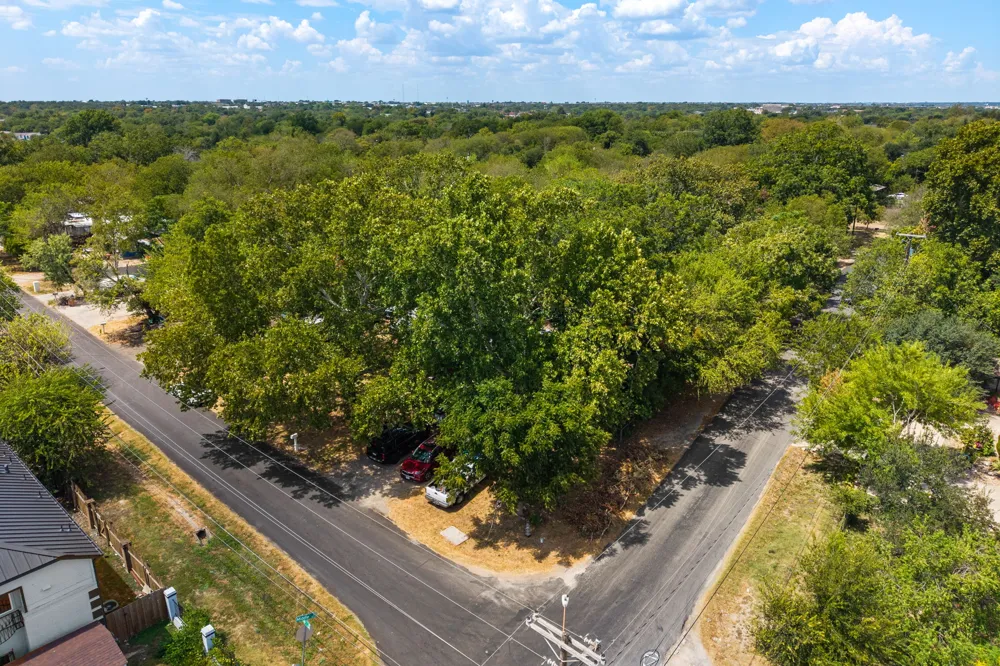 9106 Capitol Drive Austin, TX 78753