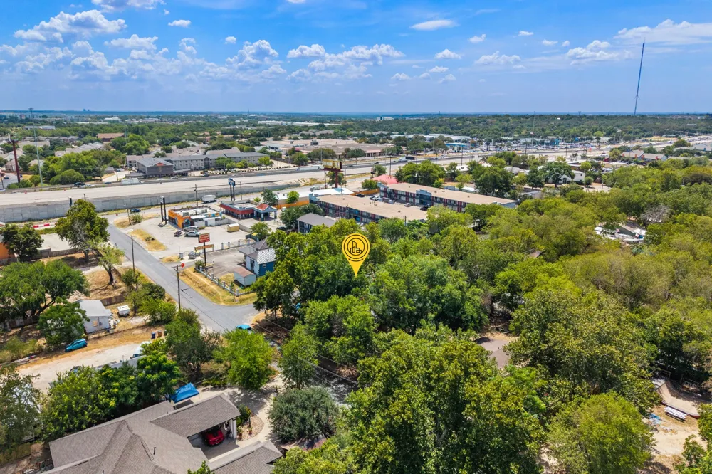 9106 Capitol Drive Austin, TX 78753