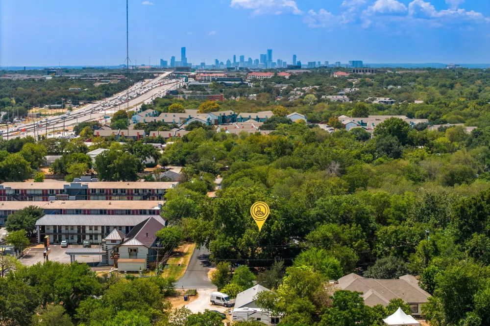 9106 Capitol Drive Austin, TX 78753