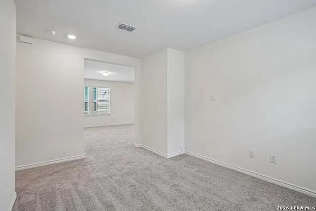 5030 BIG OAK RUN Elmendorf, TX 78112