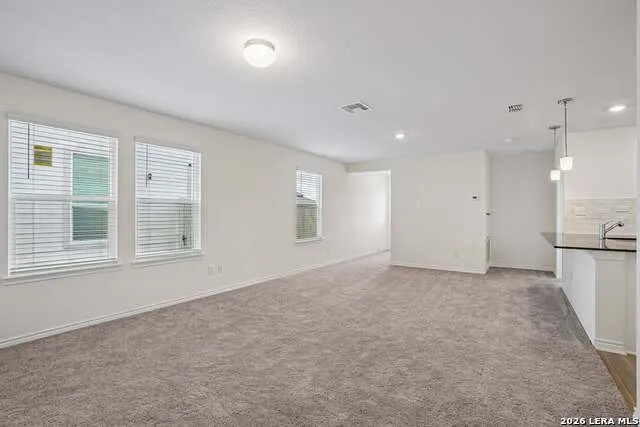 5030 BIG OAK RUN Elmendorf, TX 78112