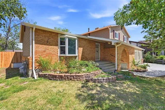 8496 Quay Drive Arvada, CO 80003