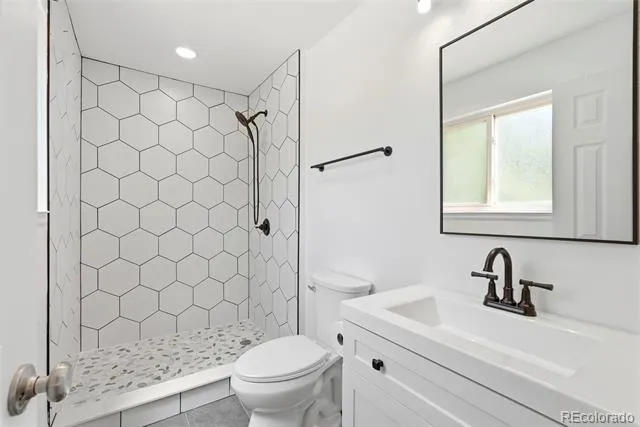 8496 Quay Drive Arvada, CO 80003