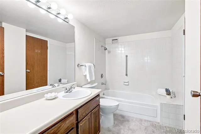 14000 E Linvale Place #207 Aurora, CO 80014