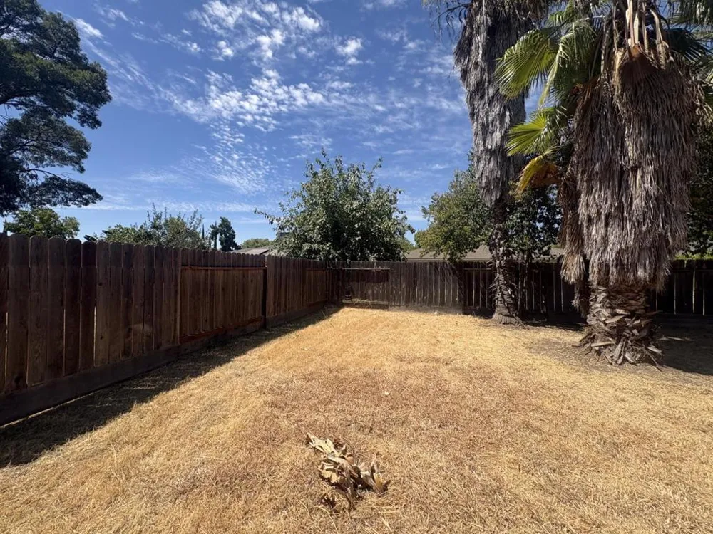 3257 Sacramento Drive Merced, CA 95348