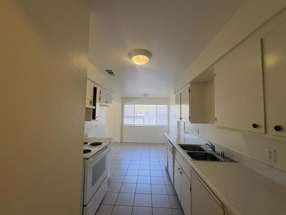 3257 Sacramento Drive Merced, CA 95348