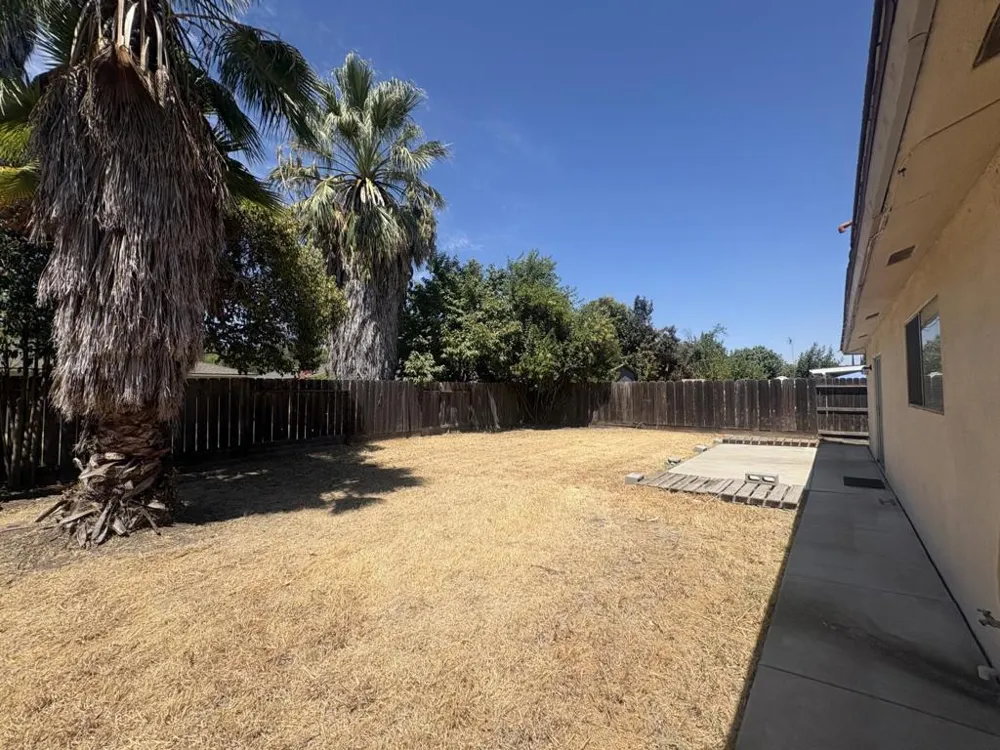 3257 Sacramento Drive Merced, CA 95348