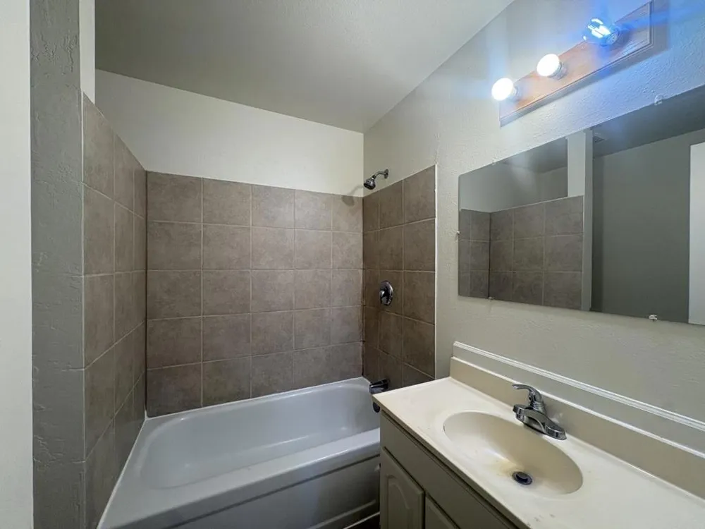 3257 Sacramento Drive Merced, CA 95348