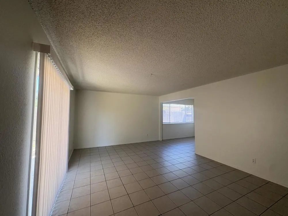3257 Sacramento Drive Merced, CA 95348