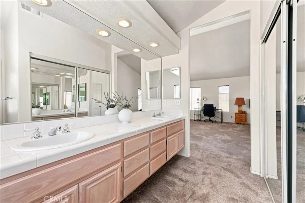 39876 Via Castana Murrieta, CA 92563