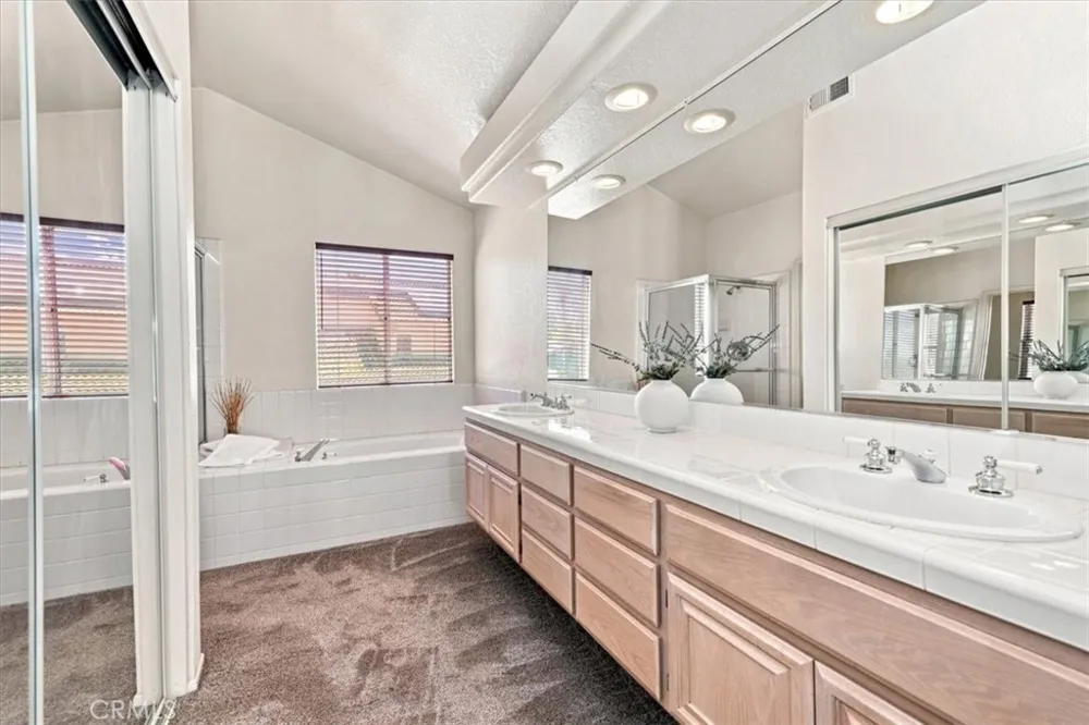 39876 Via Castana Murrieta, CA 92563