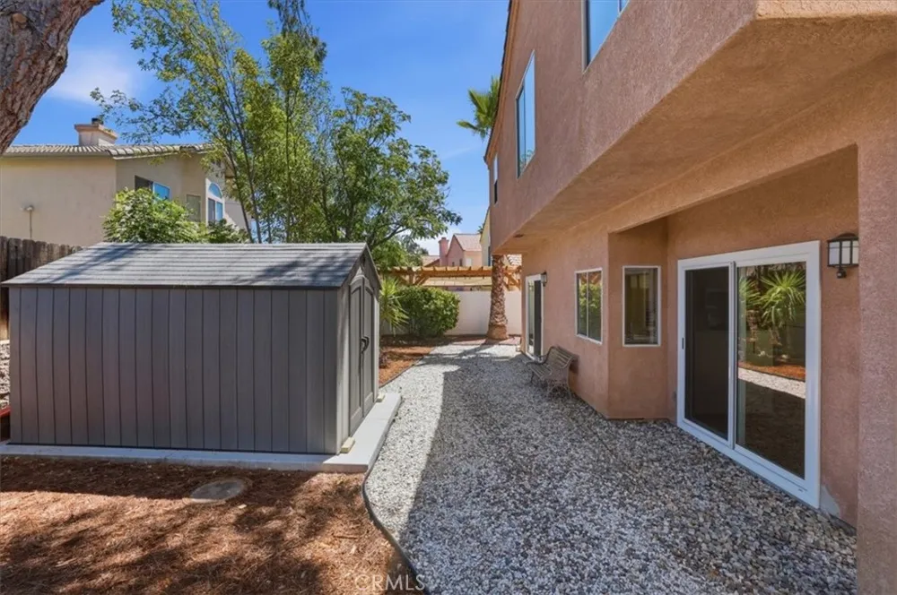 39876 Via Castana Murrieta, CA 92563