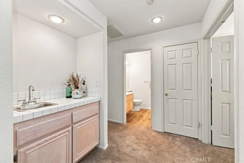 39876 Via Castana Murrieta, CA 92563