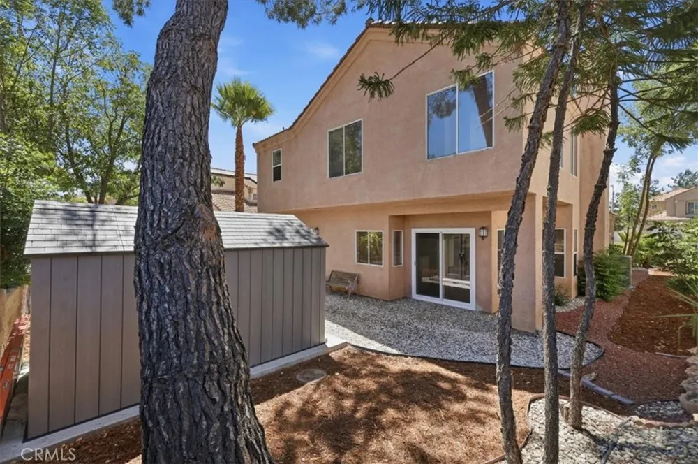 39876 Via Castana Murrieta, CA 92563