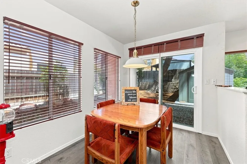 39876 Via Castana Murrieta, CA 92563