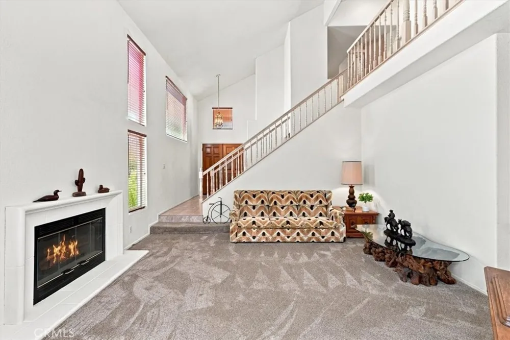 39876 Via Castana Murrieta, CA 92563