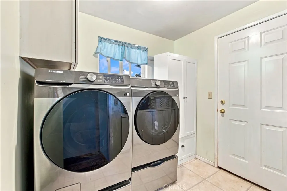 33910 Meadow Ln Green Valley Lake, CA 92341