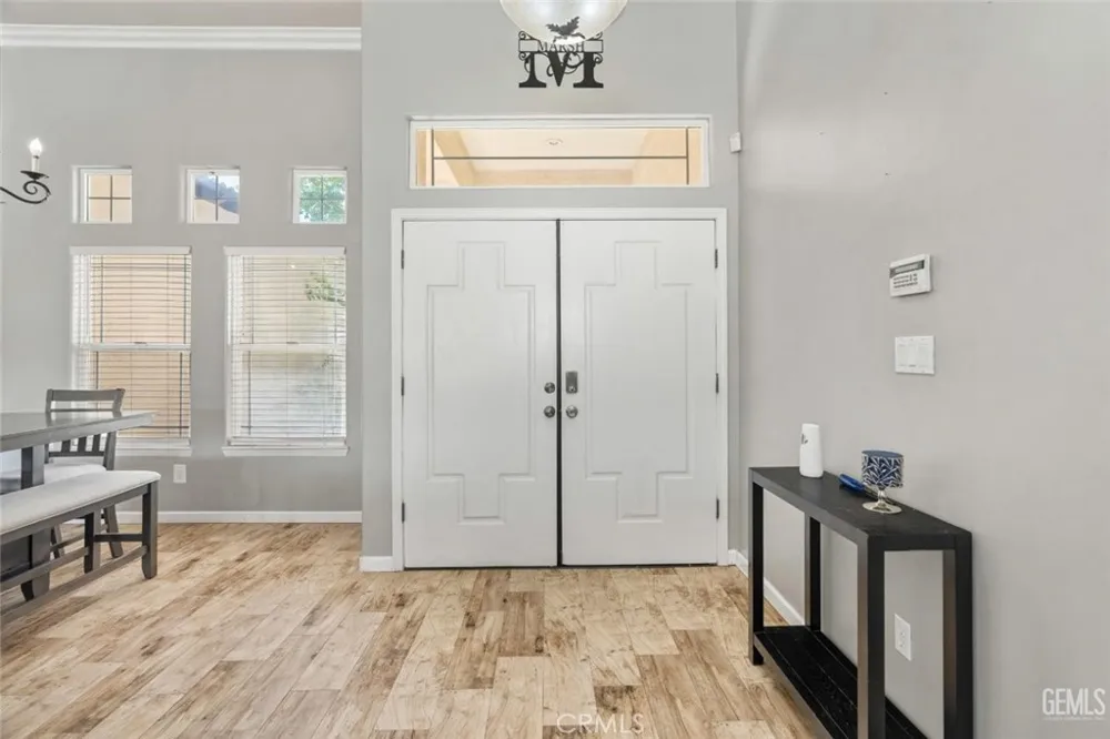 4005 Mesa Marin Bakersfield, CA 93306