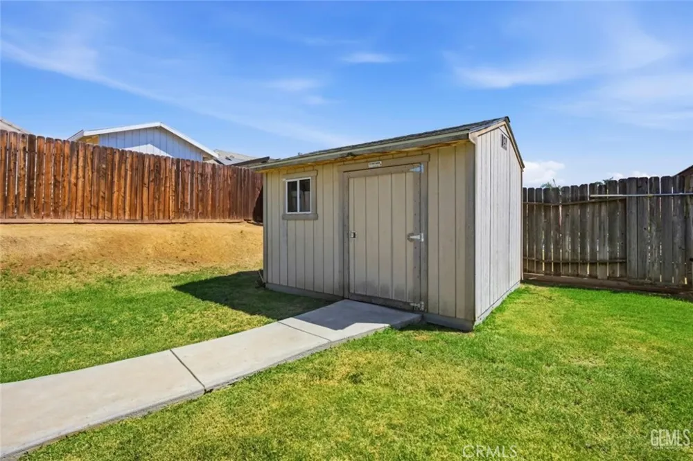 4005 Mesa Marin Bakersfield, CA 93306