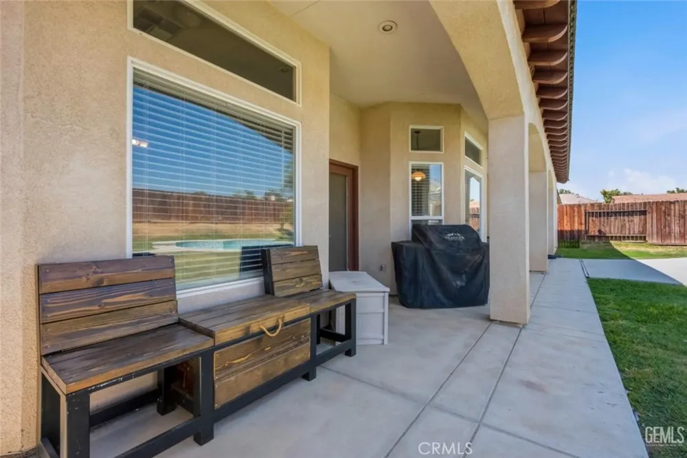 4005 Mesa Marin Bakersfield, CA 93306