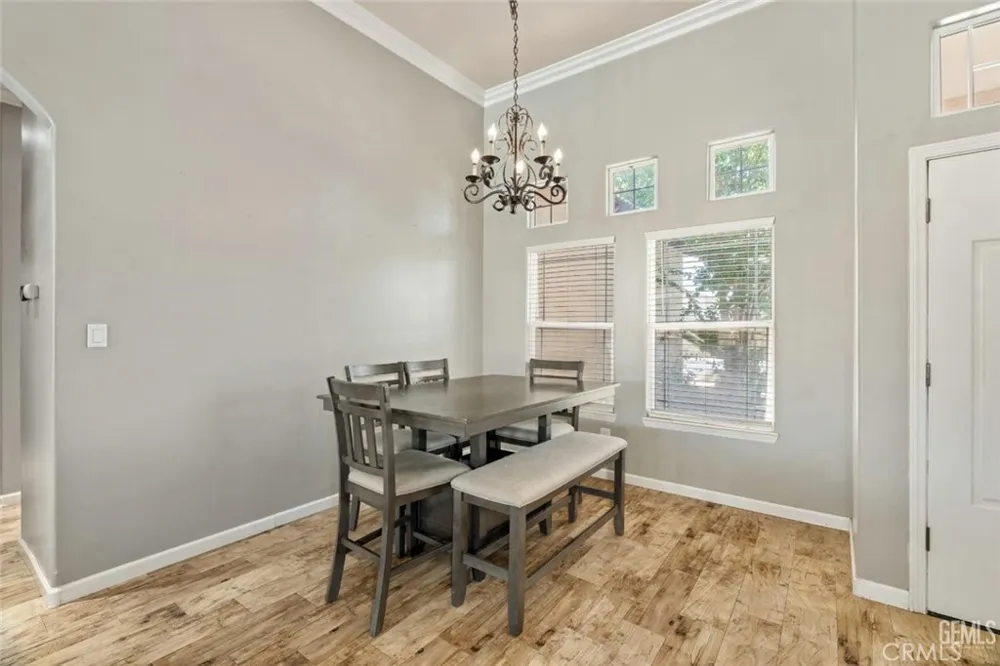 4005 Mesa Marin Bakersfield, CA 93306