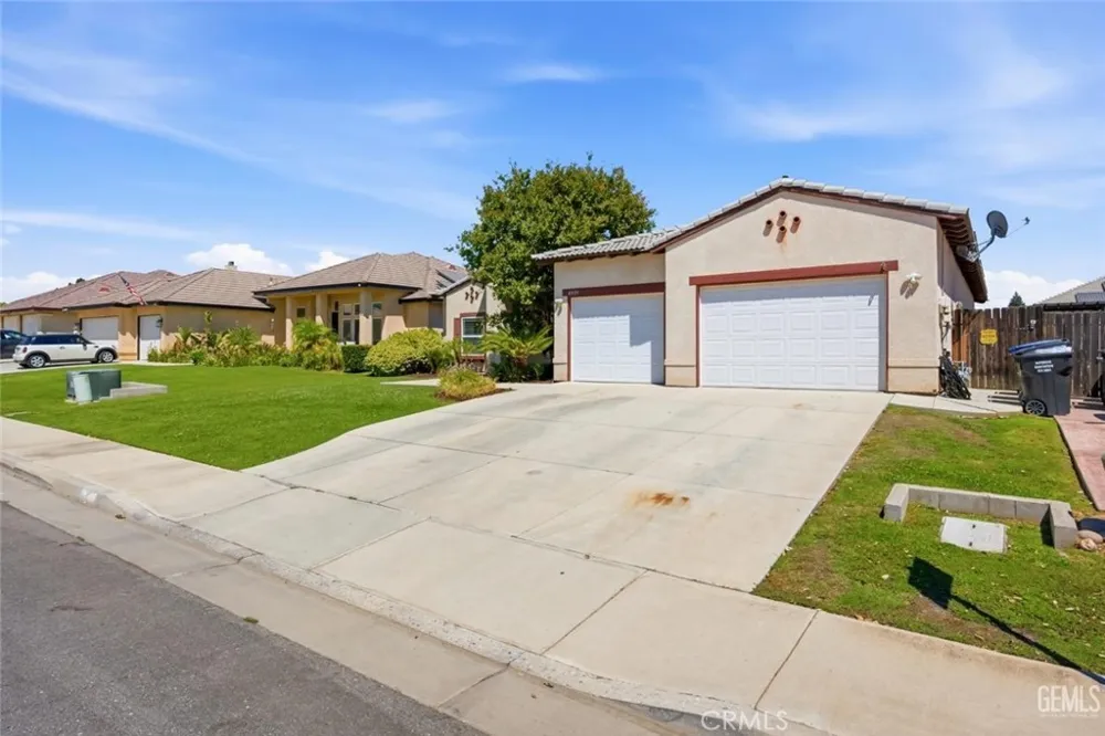 4005 Mesa Marin Bakersfield, CA 93306