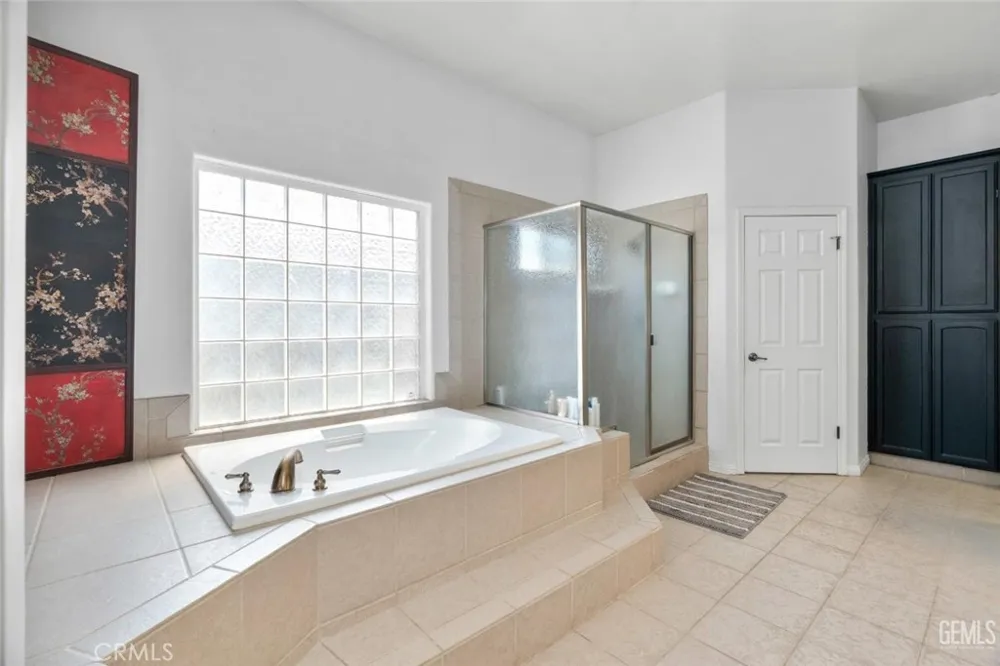 4005 Mesa Marin Bakersfield, CA 93306