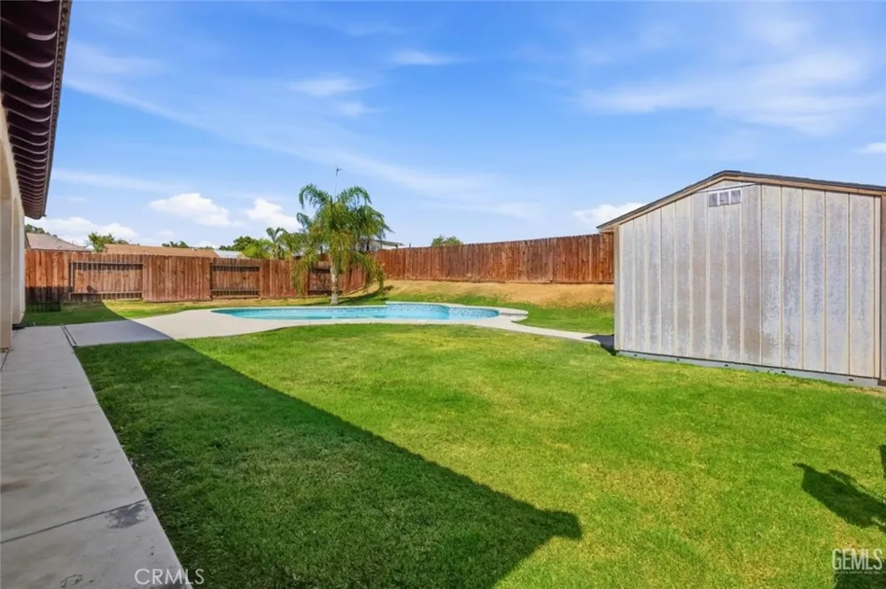 4005 Mesa Marin Bakersfield, CA 93306