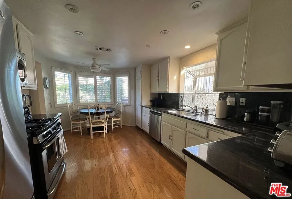 5407 Isabella Court Agoura Hills, CA 91301