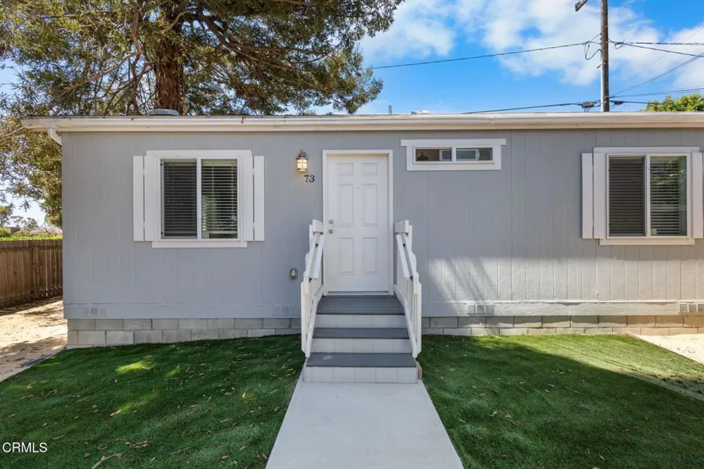 65 ,73 College Drive Ventura, CA 93003