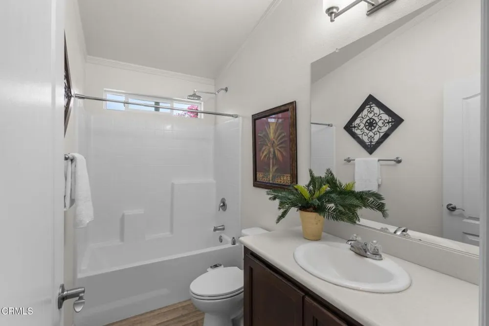 65 ,73 College Drive Ventura, CA 93003