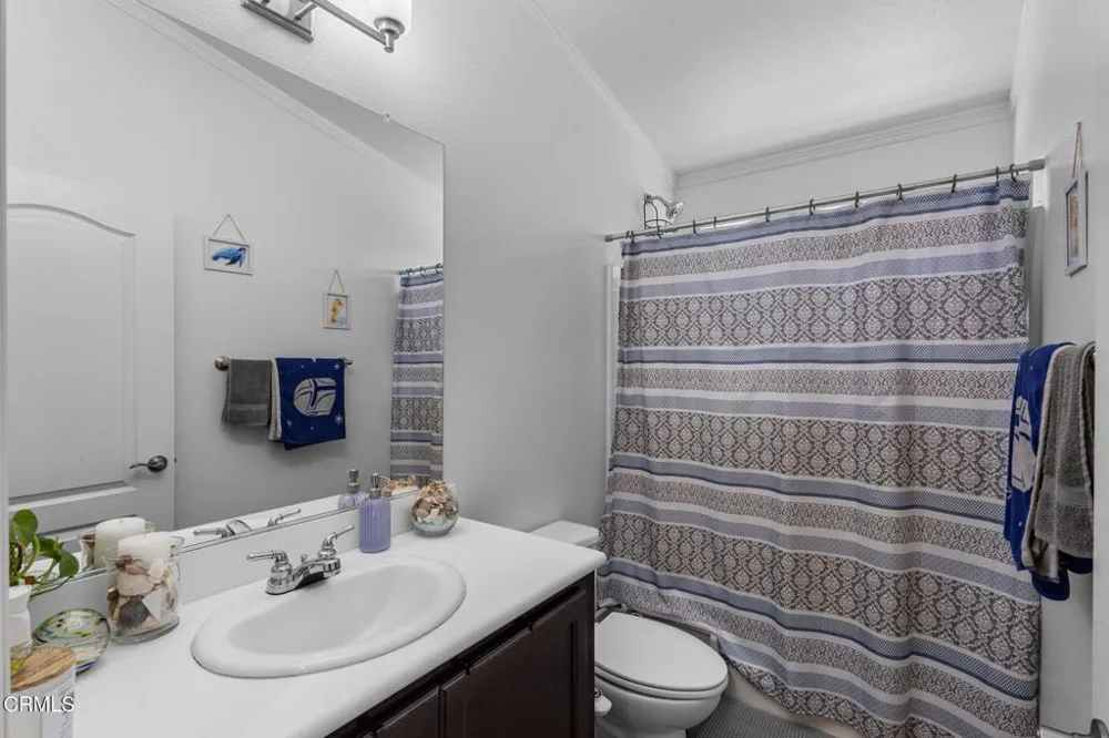 65 ,73 College Drive Ventura, CA 93003