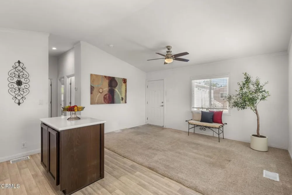 65 ,73 College Drive Ventura, CA 93003