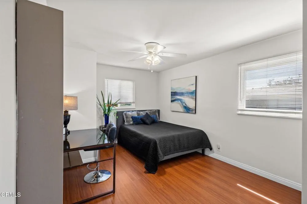 65 ,73 College Drive Ventura, CA 93003