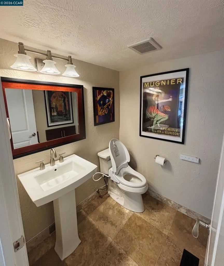 4480 Fuchsia Ave Rohnert Park, CA 94928