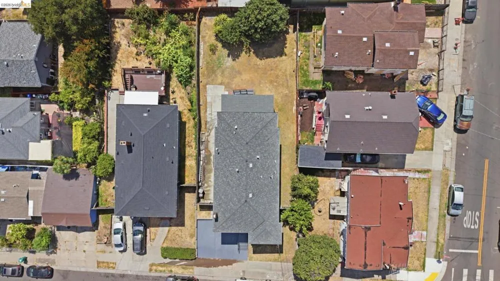 4207 Carrington St Oakland, CA 94601