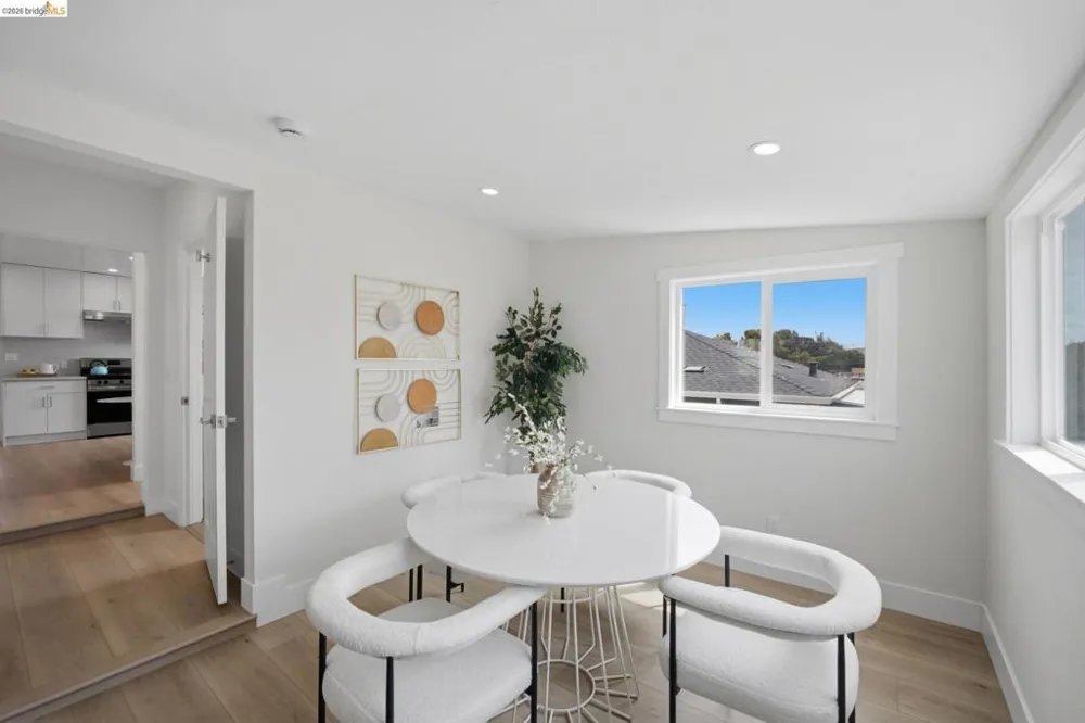 4207 Carrington St Oakland, CA 94601