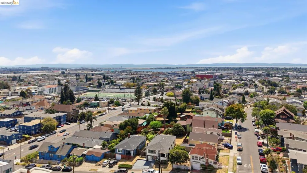 4207 Carrington St Oakland, CA 94601